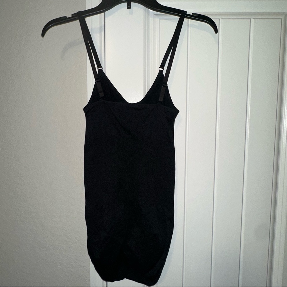 Shapewear Tummy Control Bodysuit Size Small Seamless‎ Shaper Sculpting Snaps - Picture 5 of 7